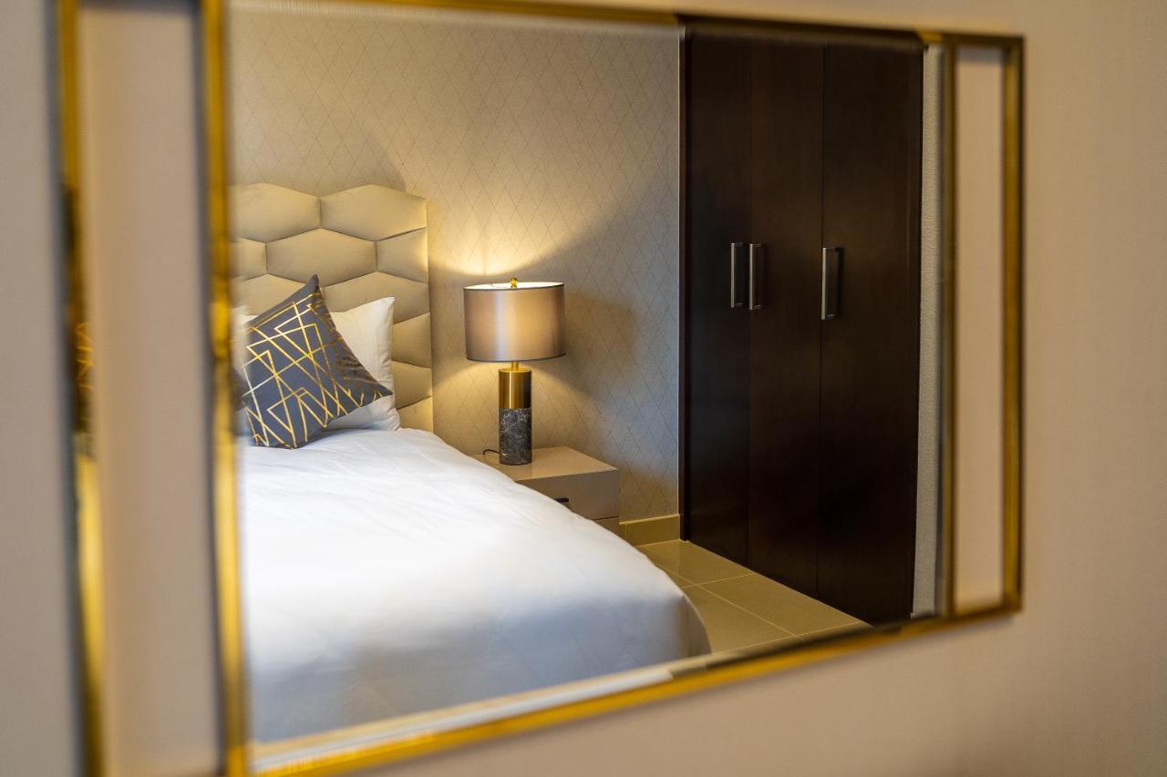 29 Boulevard Contemporary & Spacious Apartment, Burj & Fountain View Daire