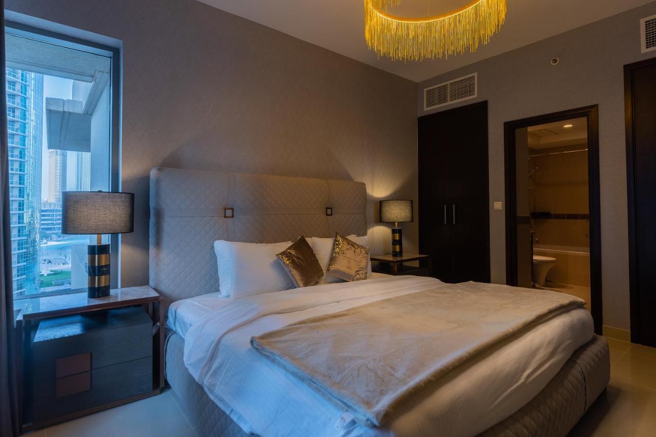 29 Boulevard Contemporary & Spacious Apartment, Burj & Fountain View Daire Dubai
