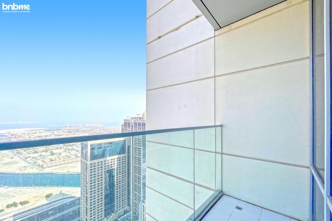Bnbme - Waterfront Expansive Apt With Maid's Room, Poolside Cafe Daire Dubai