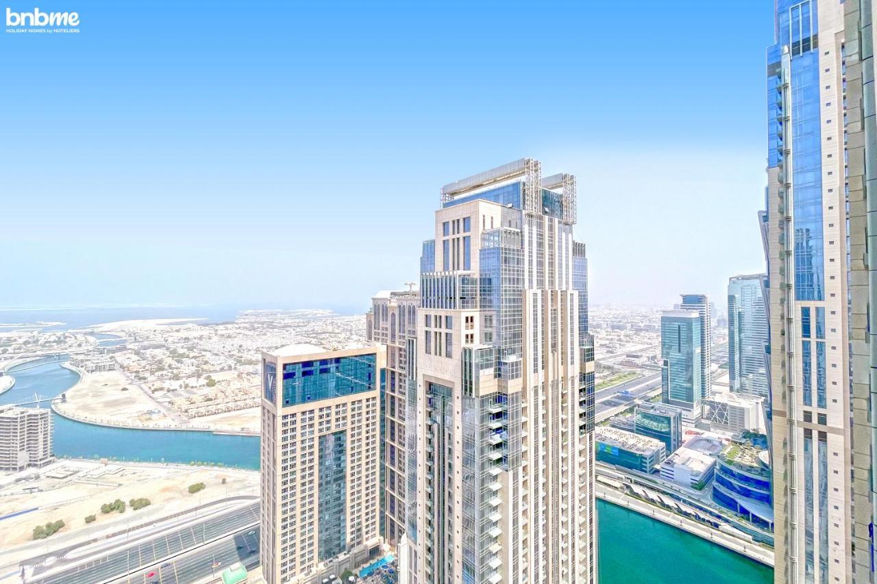 Daire Bnbme - Waterfront Expansive Apt With Maid's Room, Poolside Cafe *