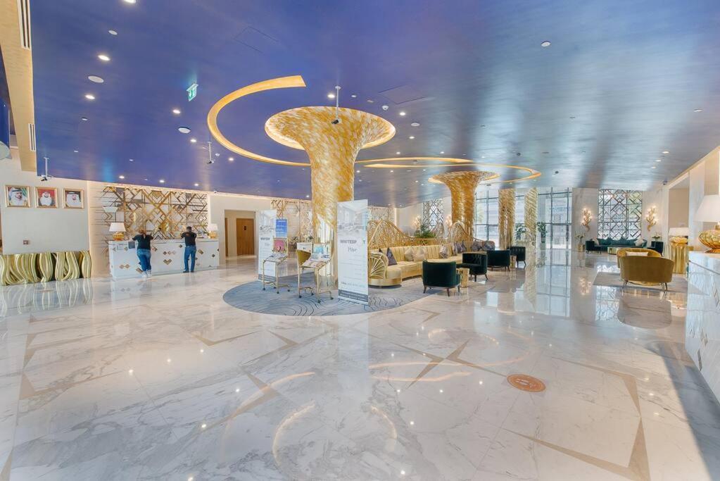 Spectacular Burj Khalifa View Service