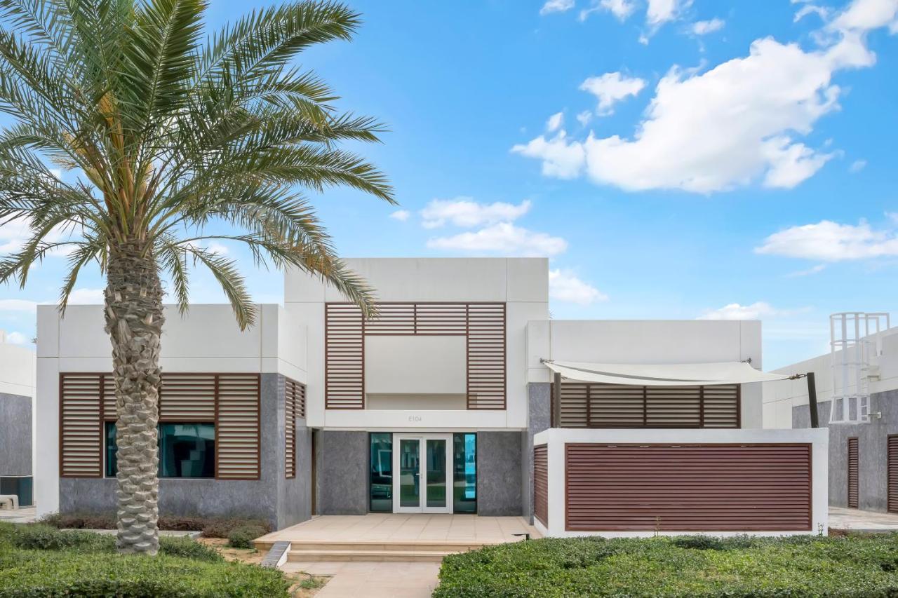 Fam Living - Sarai Beach Villas - Palm Jumeirah - Families Only * Dubai
