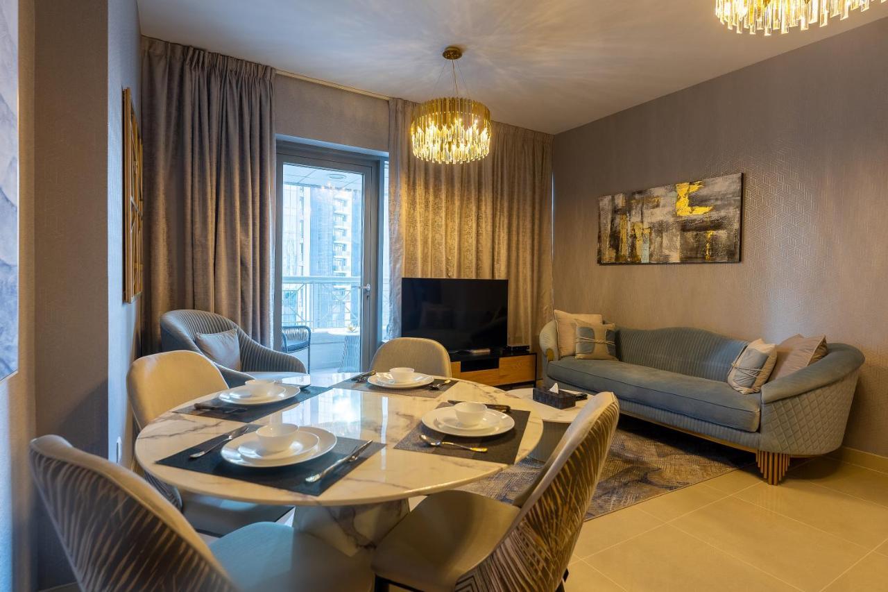29 Boulevard Contemporary & Spacious Apartment, Burj & Fountain View Dubai