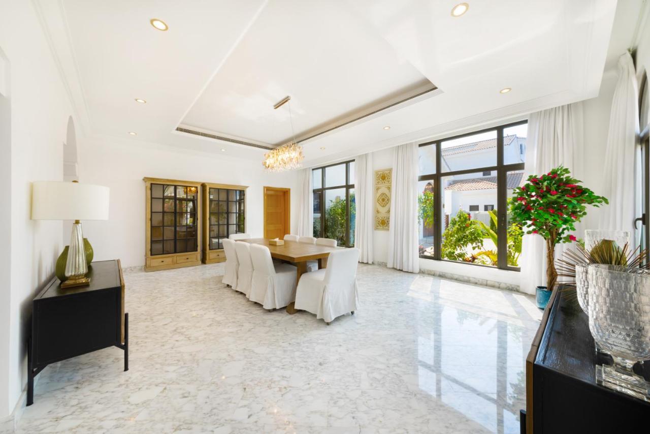 Maison Privee - Luxury With Dramatic View Private & Pool Villa Dubai
