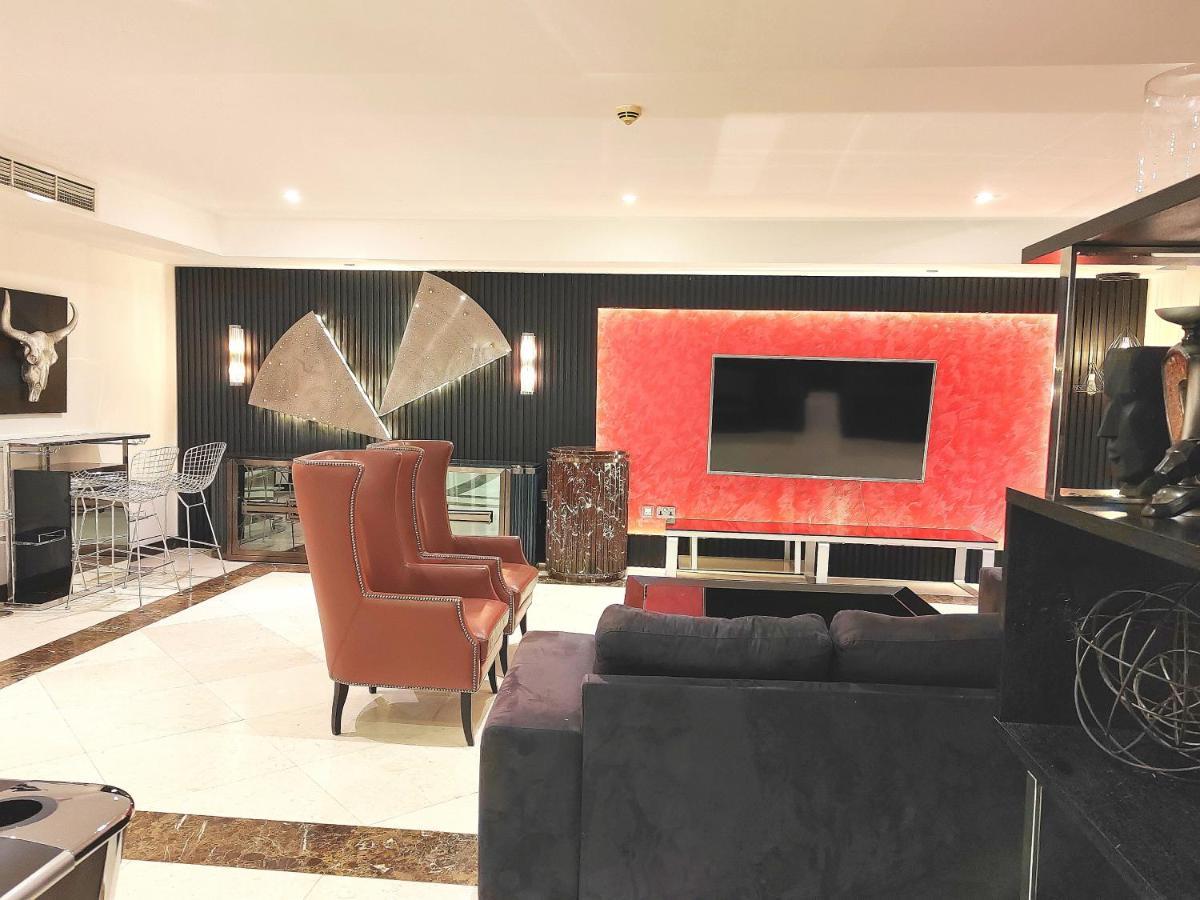 Holiday home 6 Bedrooms In The Main Jbr Walk Dubai