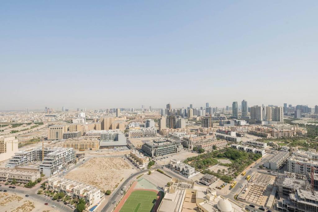 High Floor 1br Vacation With Terrace Dubai