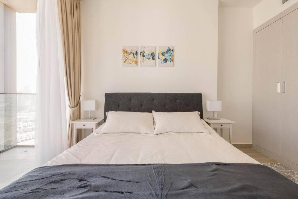 High Floor 1br Vacation With Terrace * Dubai