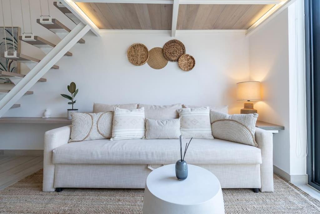 Charming Loft With Spacious Terrace In Jvc *