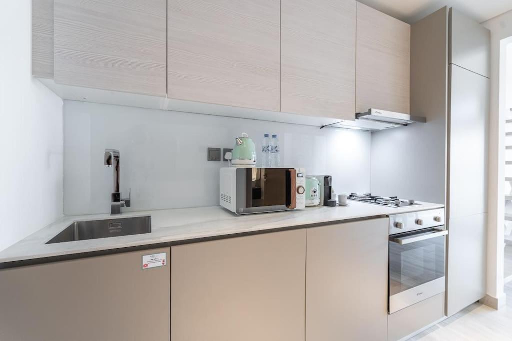 Charming Loft With Spacious Terrace In Jvc Dubai