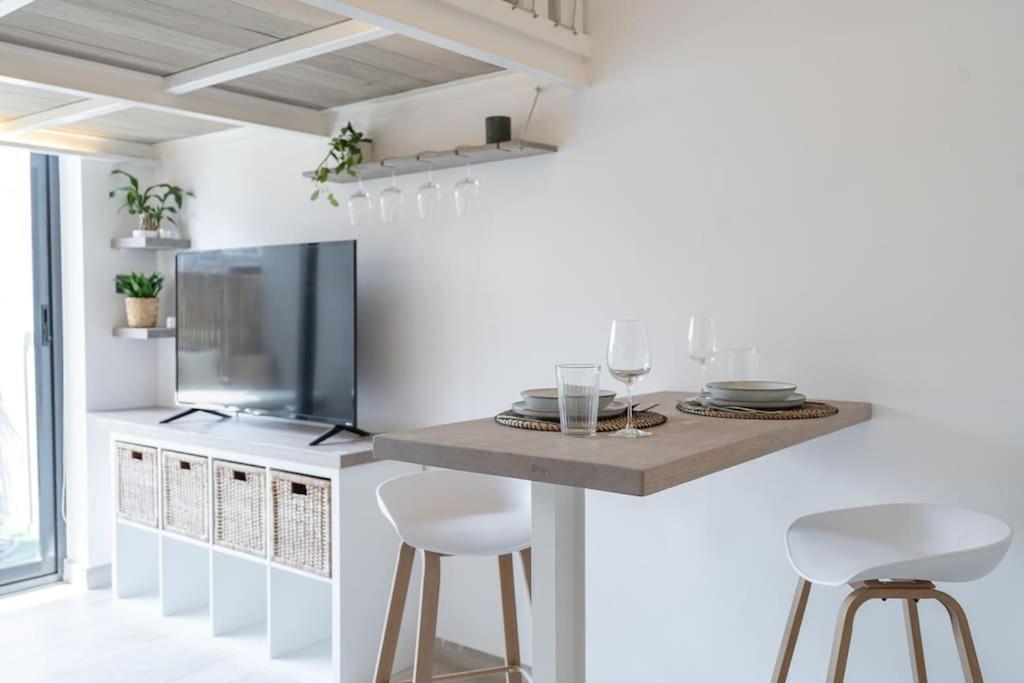 Charming Loft With Spacious Terrace In Jvc * Dubai