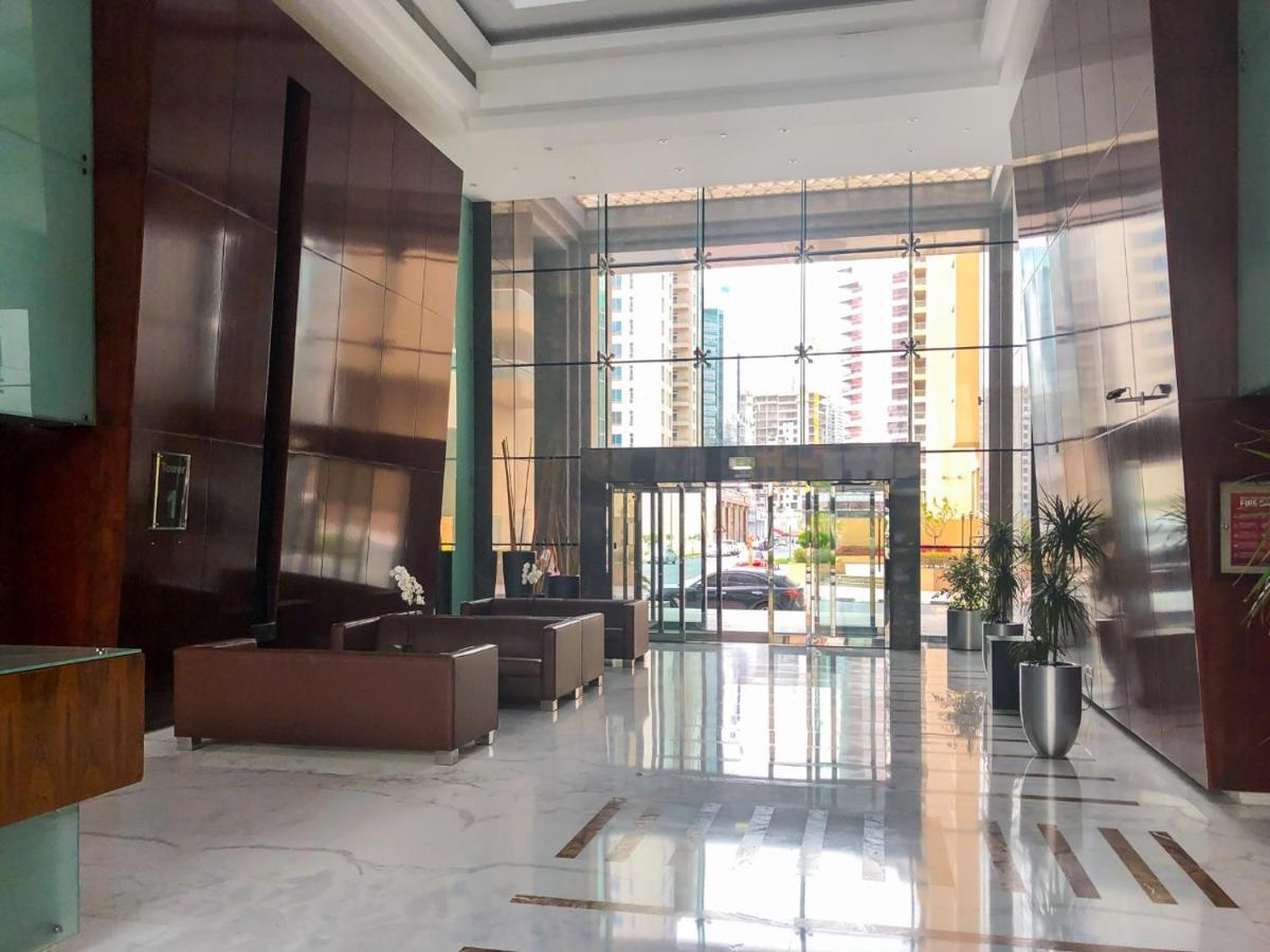 Dream Apartments- Emaar Towers - Rega Al Buteen Apartment