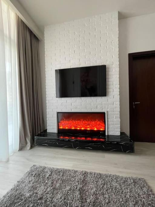 New Luxury Modern Canal View. Daire Dubai