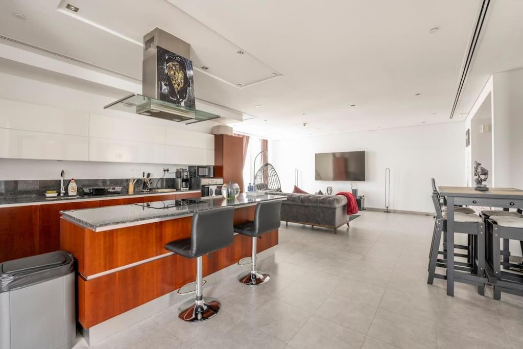 Guest Ready - Luxury One Bedroom Difc Burj Khalifa View Apartment Dubai