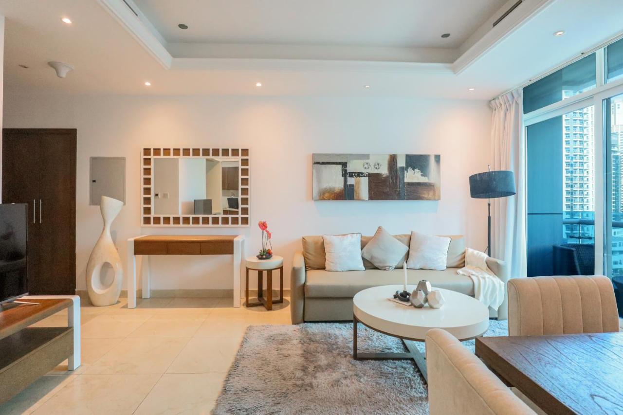 Higuests - Spacious 1br In Marina With Amazing Views *