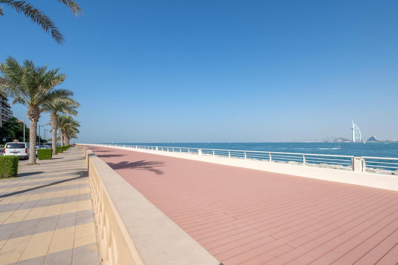 Apartment Ultra Luxury Palm - Mina Azizi - Free 5 Star Access *
