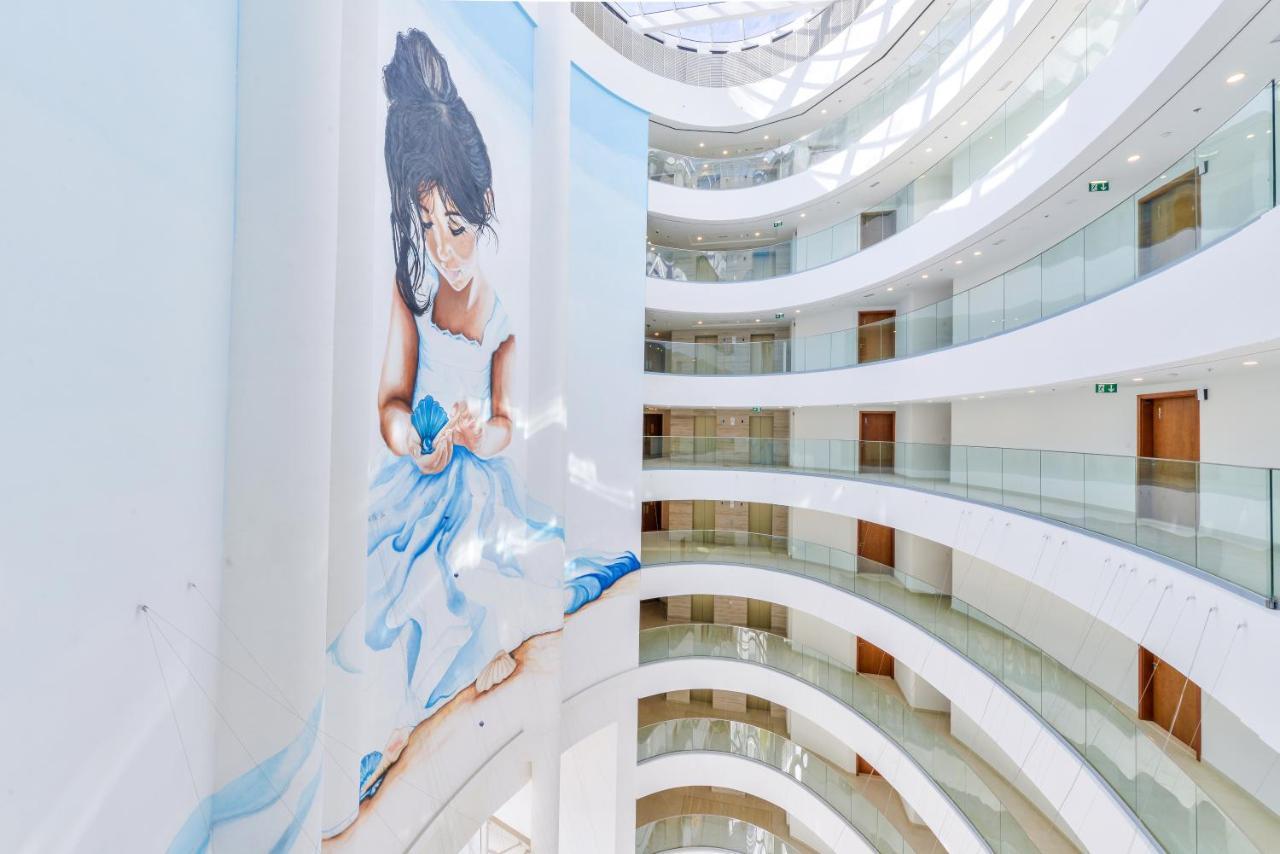 Ultra Luxury Palm - Mina Azizi - Free 5 Star Access Apartment