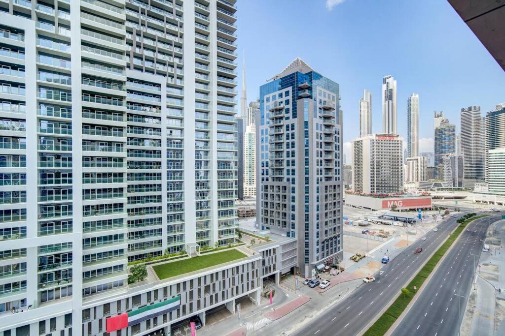 Luxurious Amenities Apartment