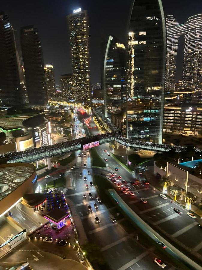 Daire Address Mall Fashion Avenue 17 Floor Dubai