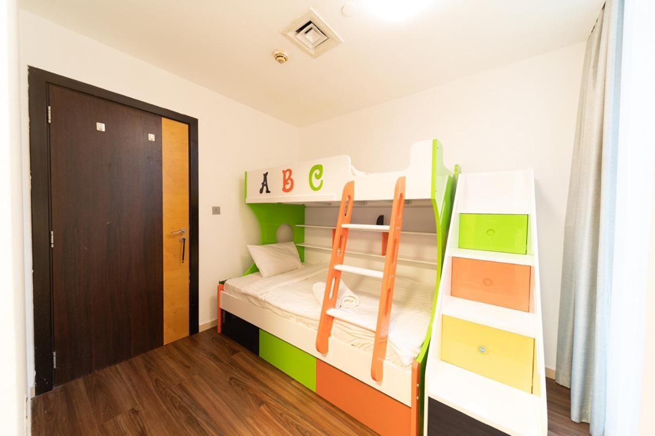 6 Bedrooms In The Main Jbr Walk Dubai