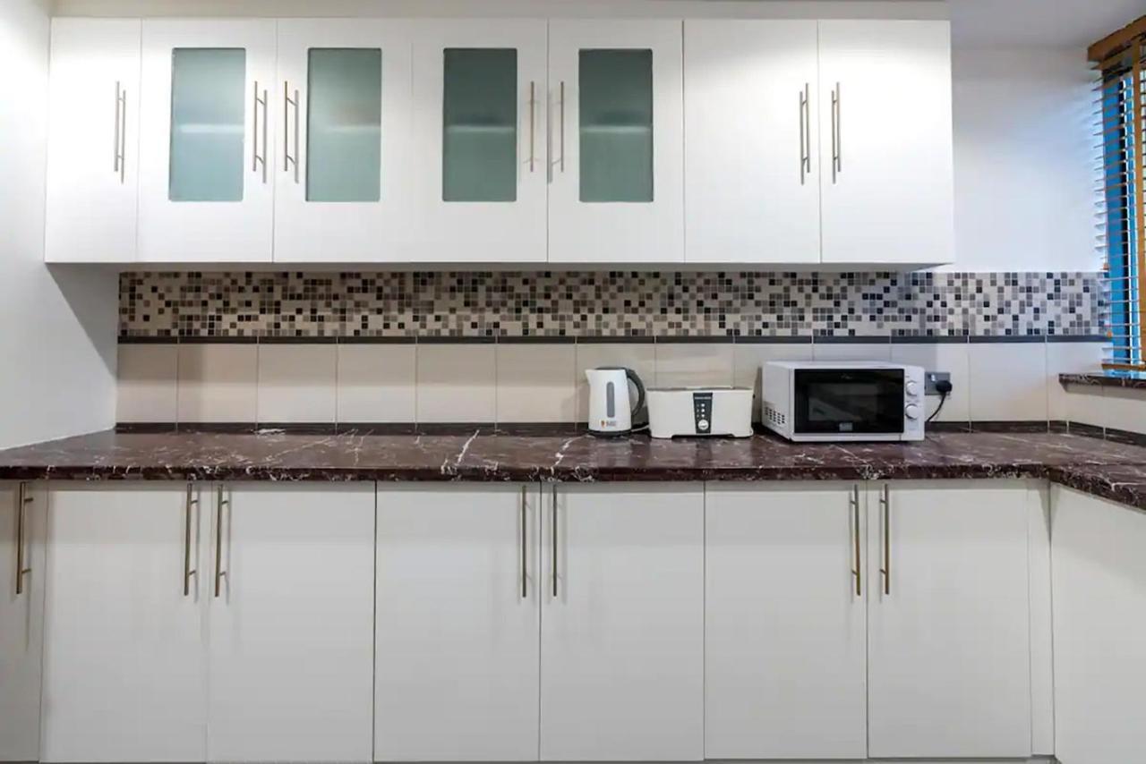 Holiday home 6 Bedrooms In The Main Jbr Walk