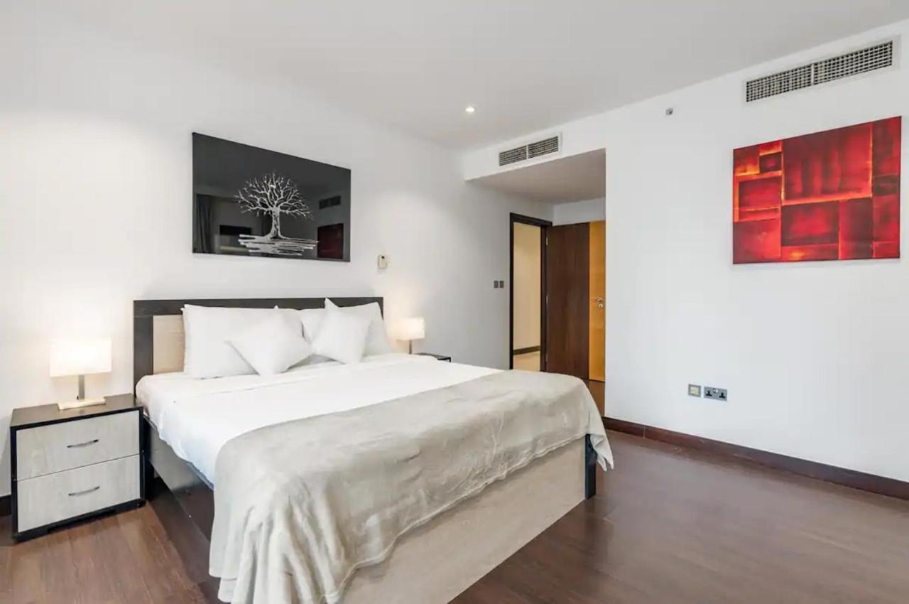 6 Bedrooms In The Main Jbr Walk