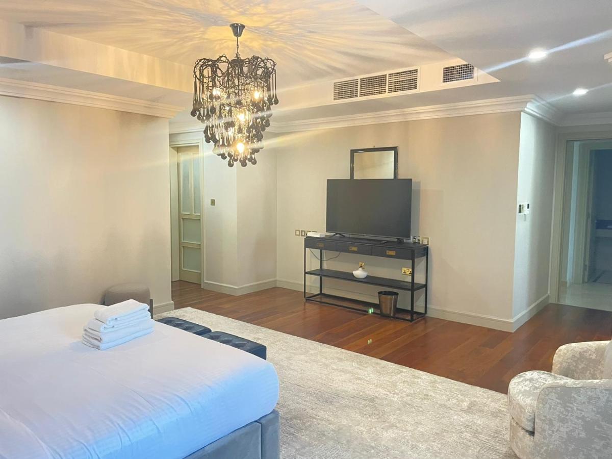 Villa Rare Gem - 5 Bhk Taj Grandeur, Palm Jumeirah
