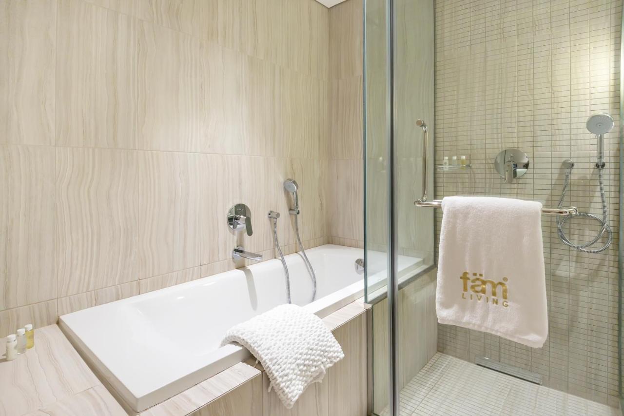 Fam Living - Sarai Beach Villas - Palm Jumeirah - Families Only Villa