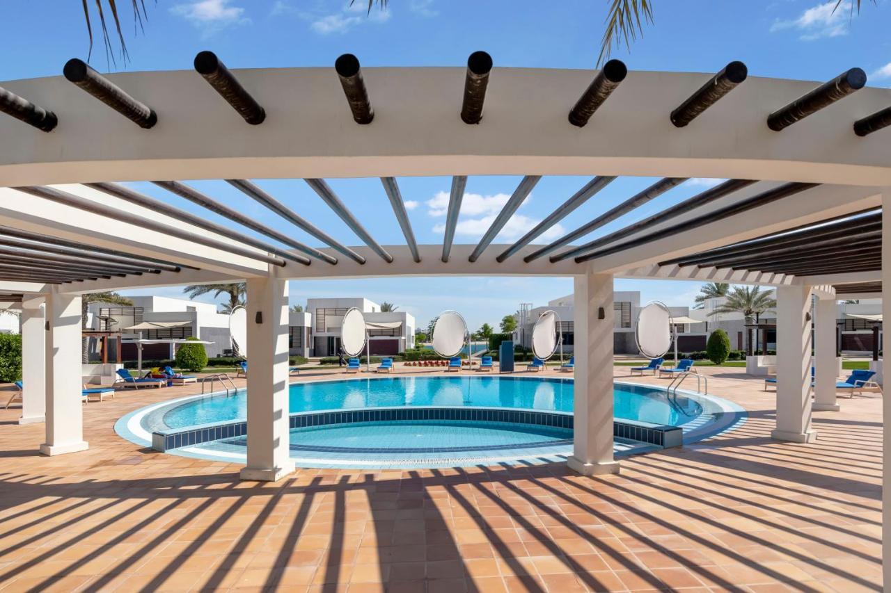 Fam Living - Sarai Beach Villas - Palm Jumeirah - Families Only Villa Dubai