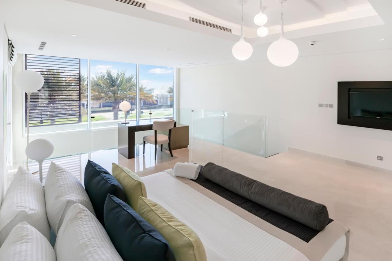Fam Living - Sarai Beach Villas - Palm Jumeirah - Families Only Dubai
