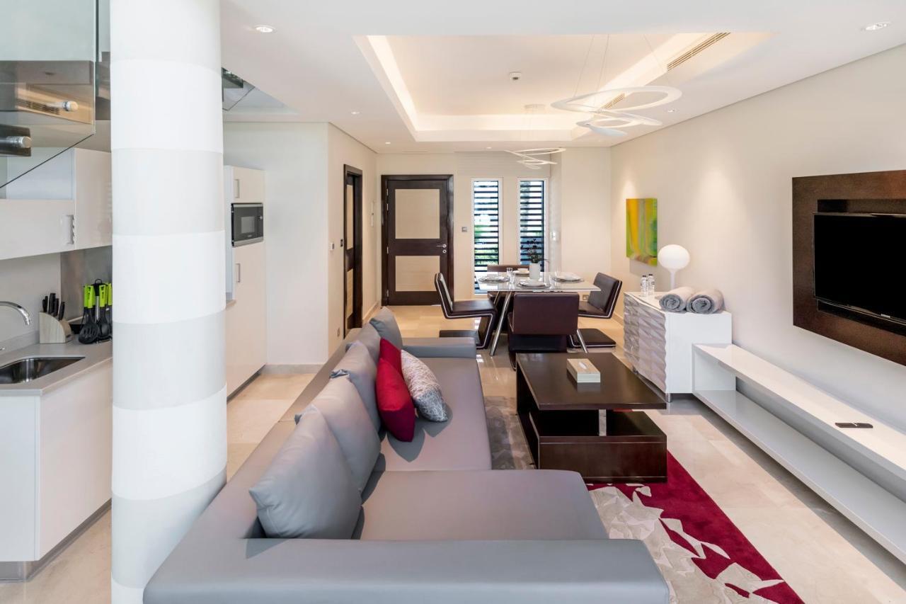 Fam Living - Sarai Beach Villas - Palm Jumeirah - Families Only *