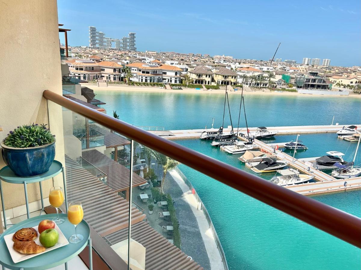 Luxury On The Palm With Marina View Balcony Apartment