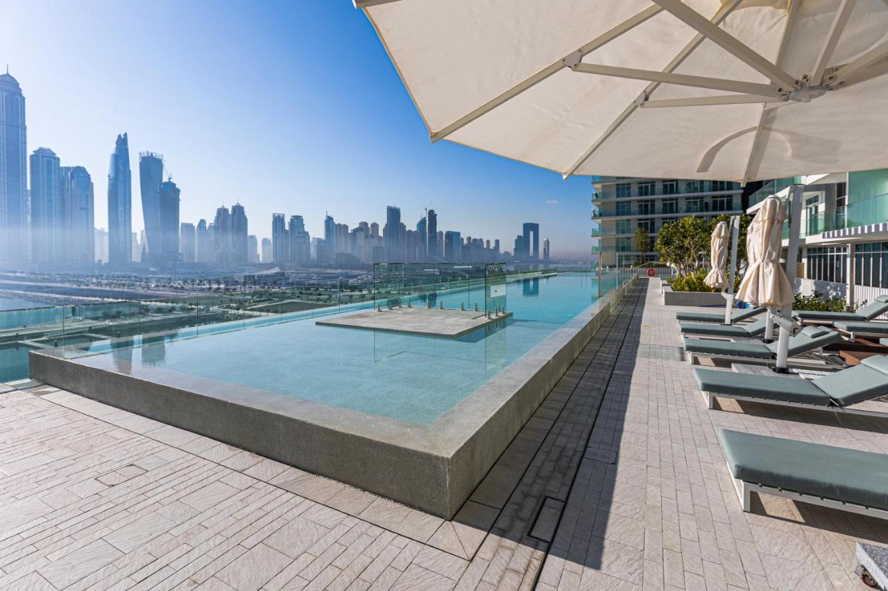 Views In From The Gorgeous Apartment Dubai