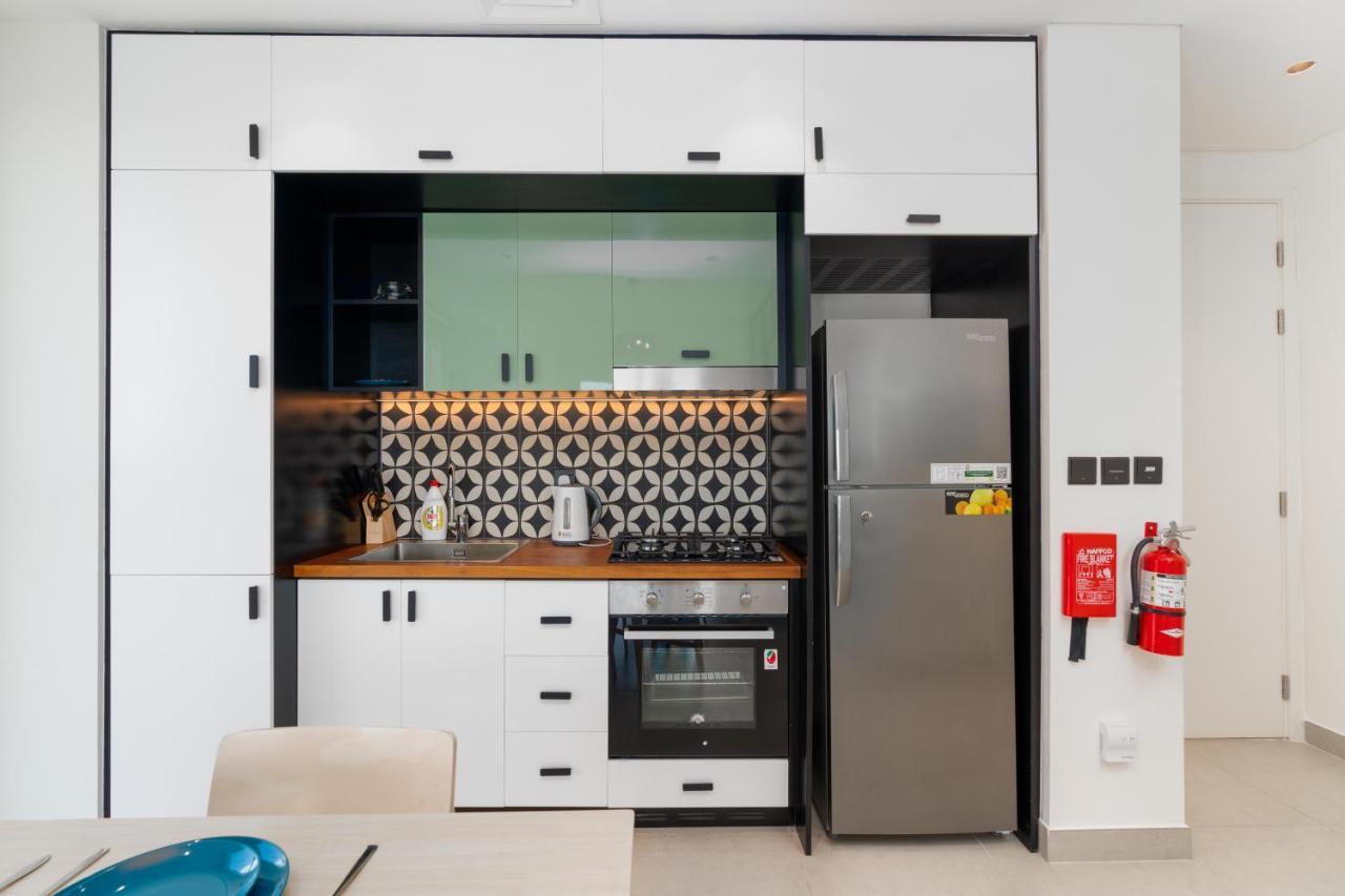 Daire Lux Bnb Collective-1 -dubai Hills *