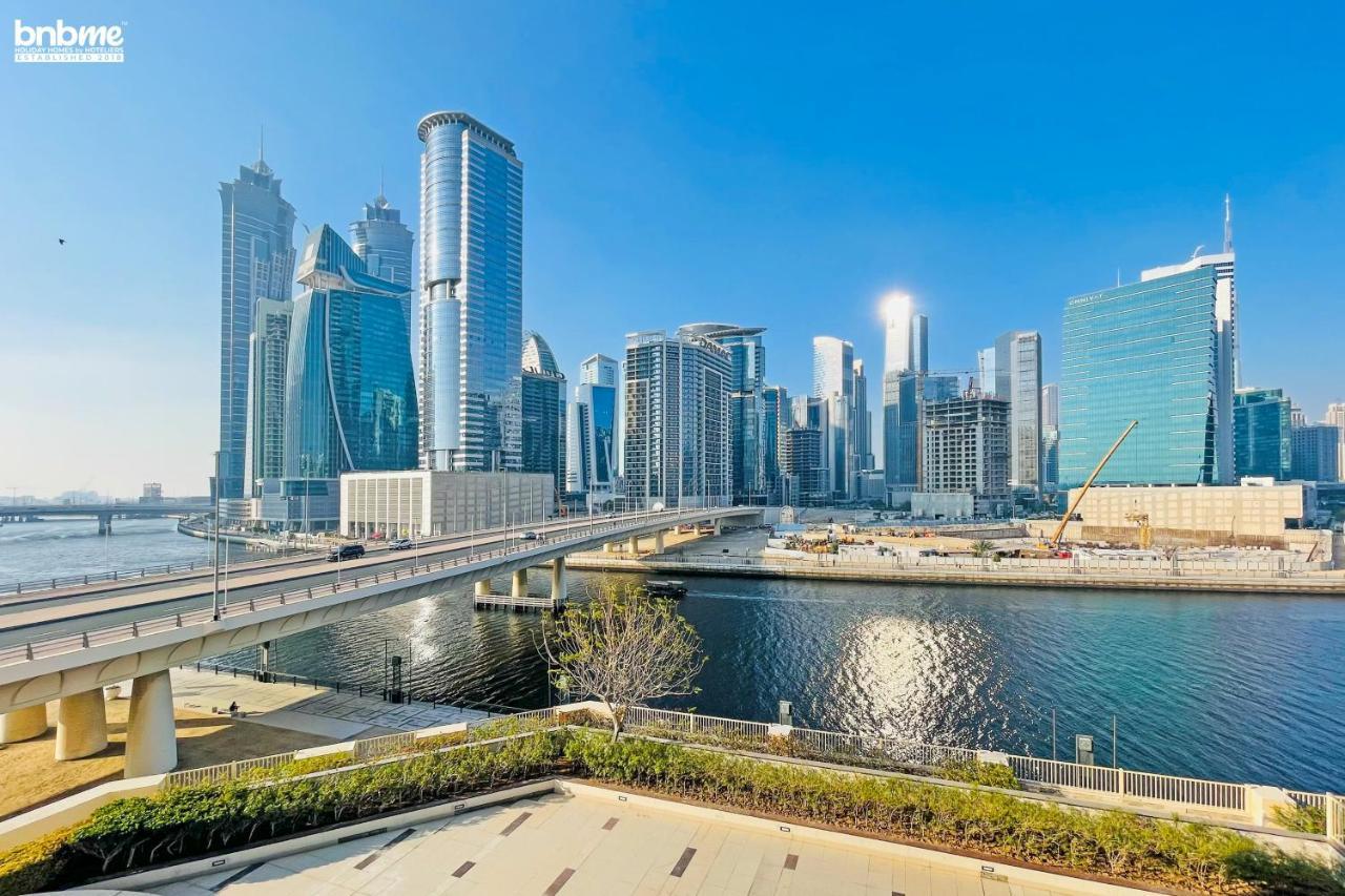 Bnbme - Churchill Tower * Dubai