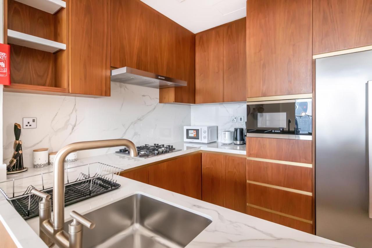 Apartment Fam Living - Rp Heights - 3 Mins Walk To Burj Khalifa & Mall Downtown Dubai