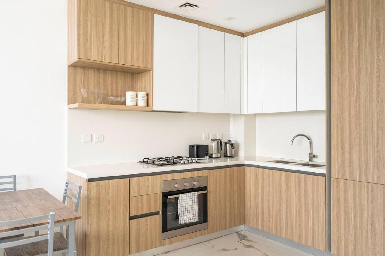 Apartment Luxurious 1-bedroom In Hills