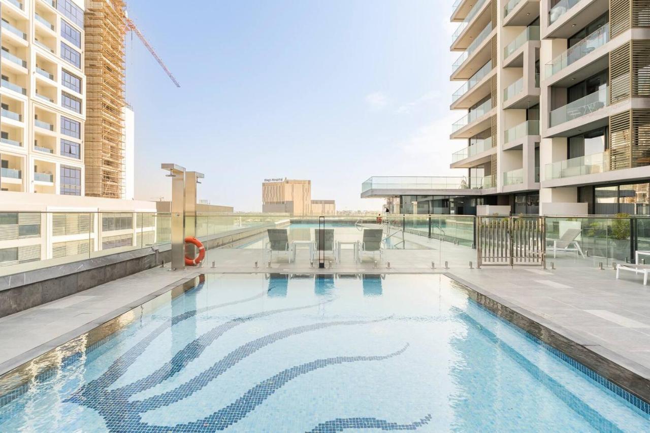 Luxurious 1-bedroom In Hills Apartment *