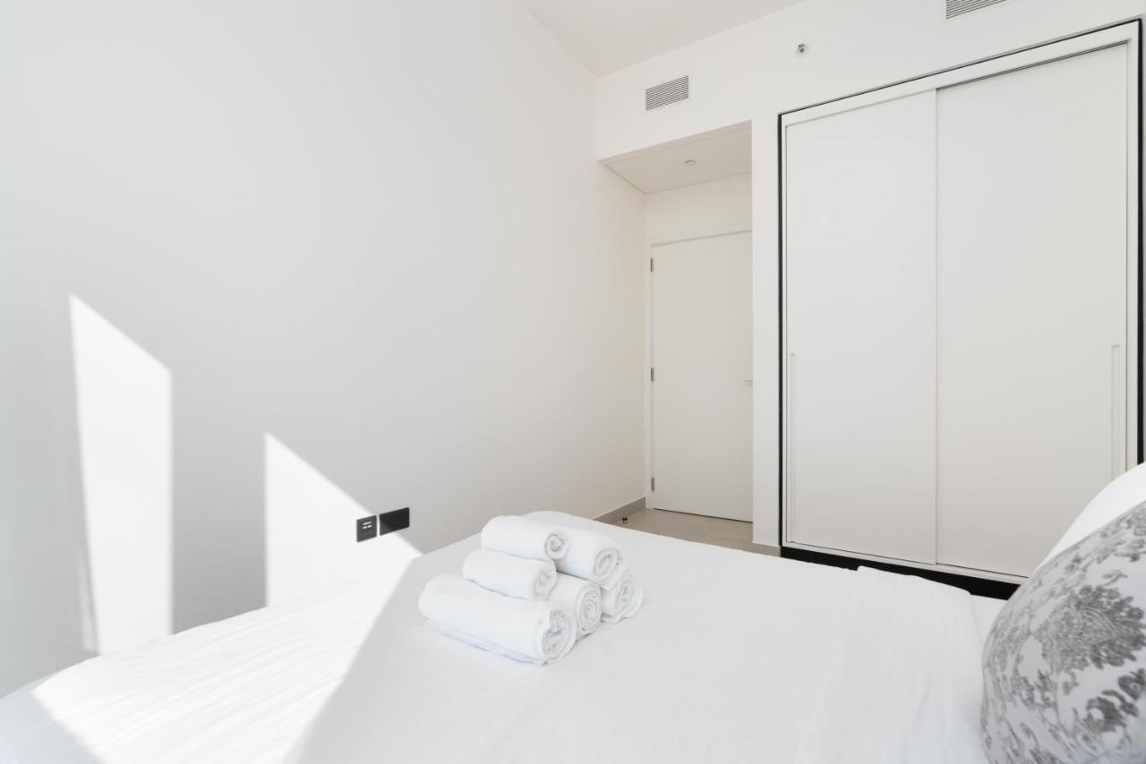 Lux Bnb Collective-1 -dubai Hills Daire