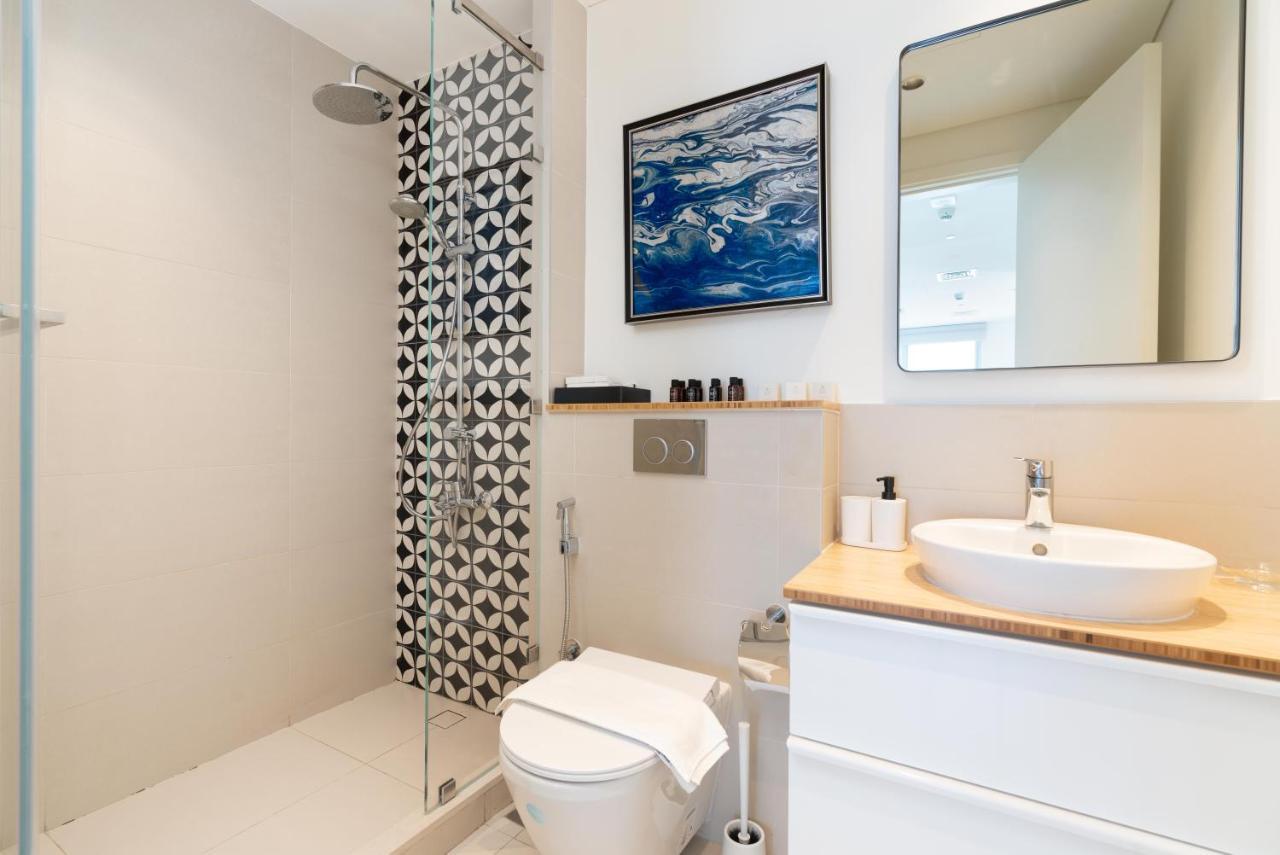 Lux Bnb Collective-1 -dubai Hills Daire