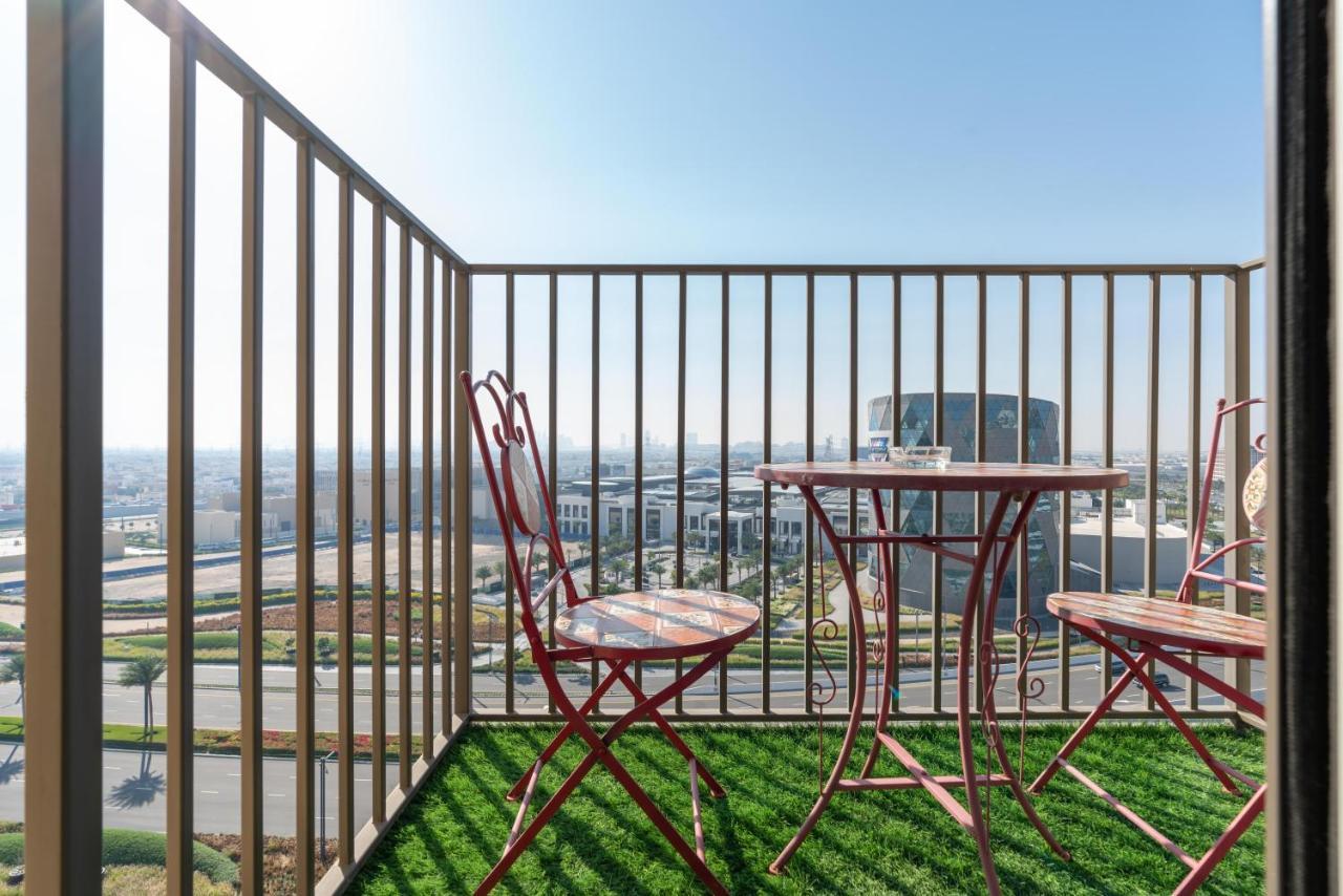 Lux Bnb Collective-1 -dubai Hills Daire Dubai