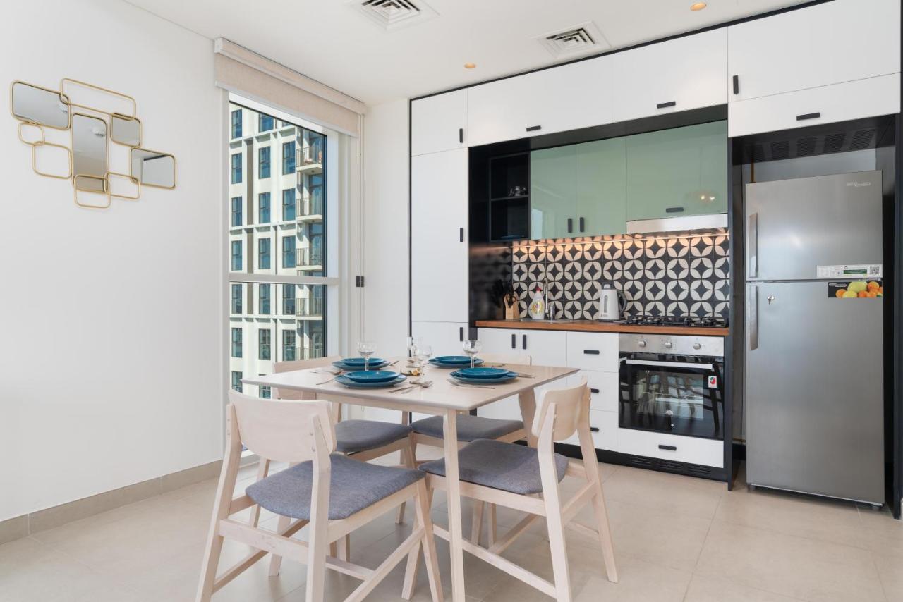 Lux Bnb Collective-1 -dubai Hills Daire Dubai