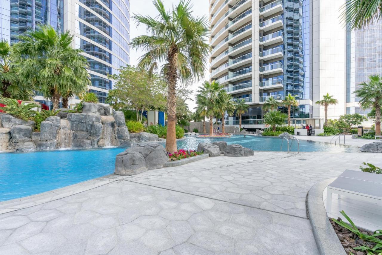 Globalstay Damac Towers By Paramount In Business Bay Apartment Dubai