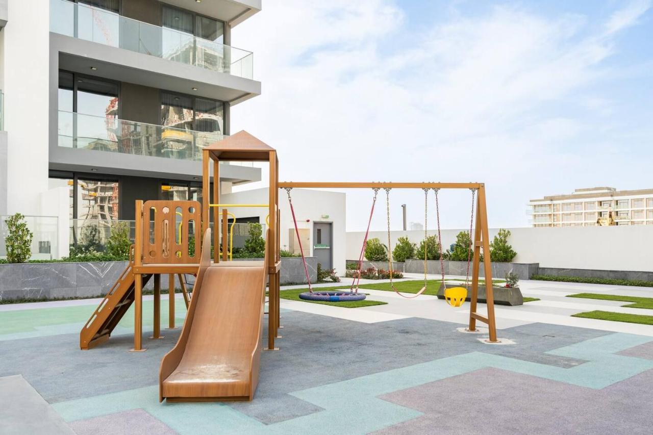 Luxurious 1-bedroom In Hills Apartment Dubai