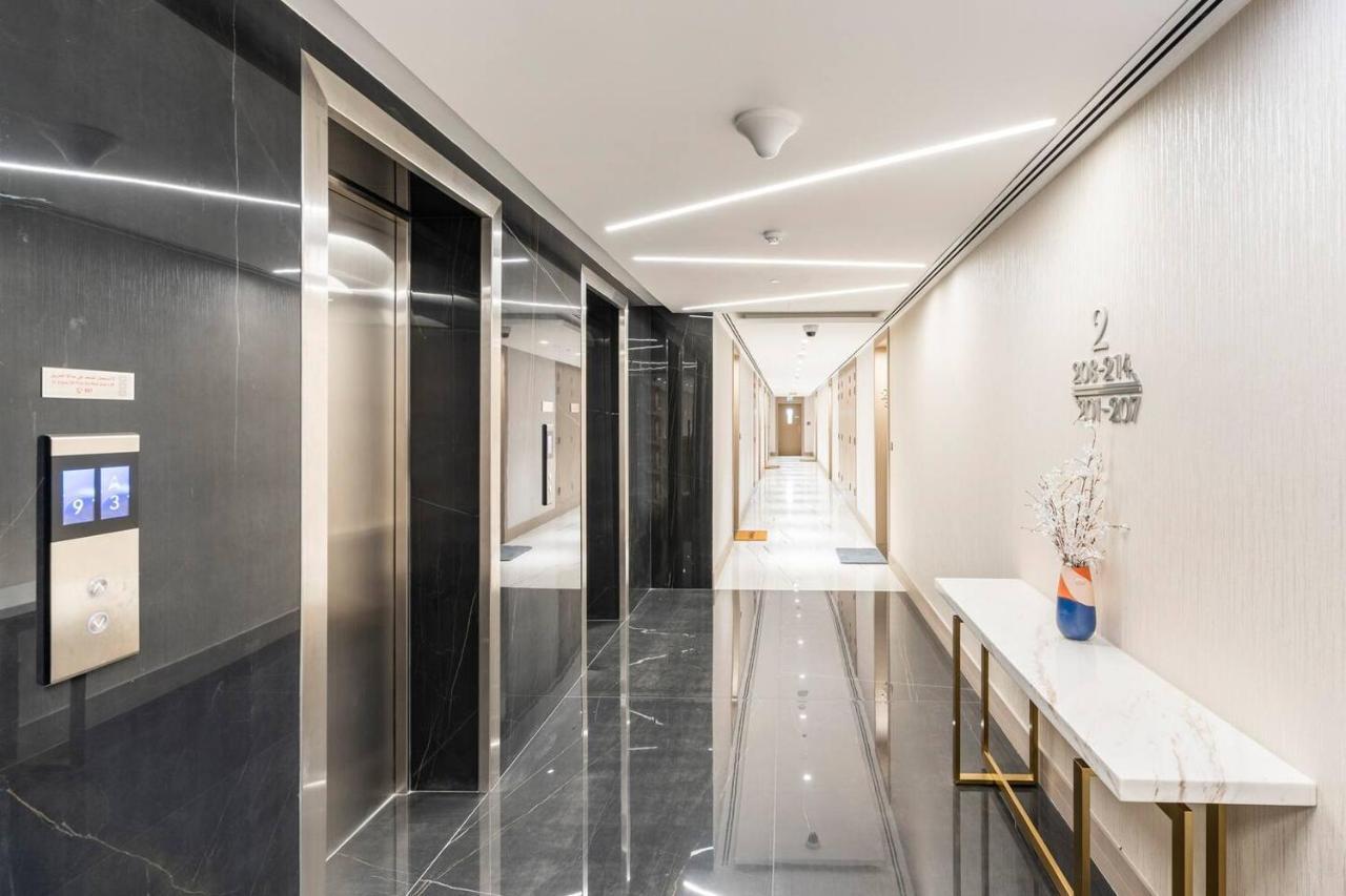 Luxurious 1-bedroom In Hills Dubai