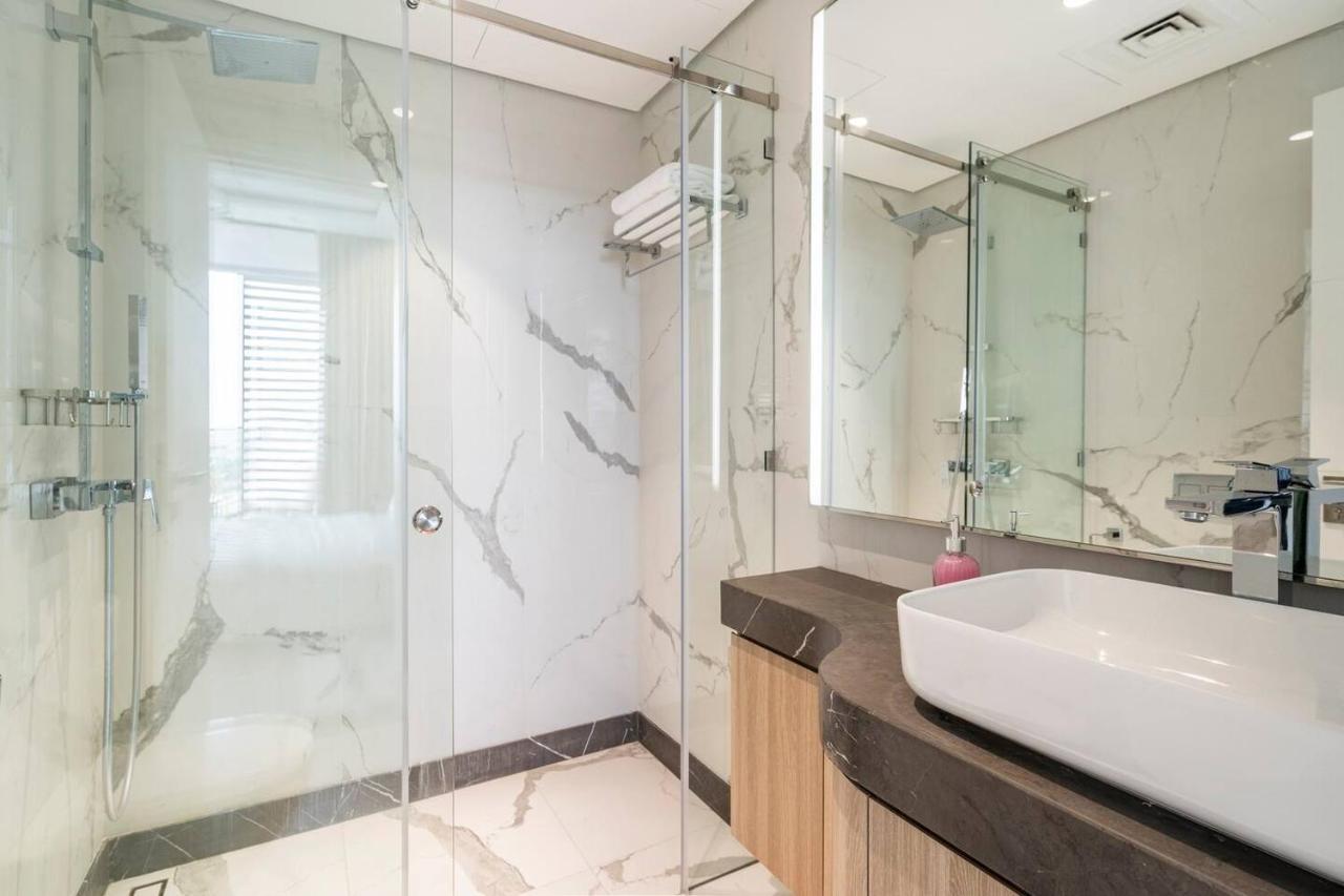 Luxurious 1-bedroom In Hills Apartment Dubai