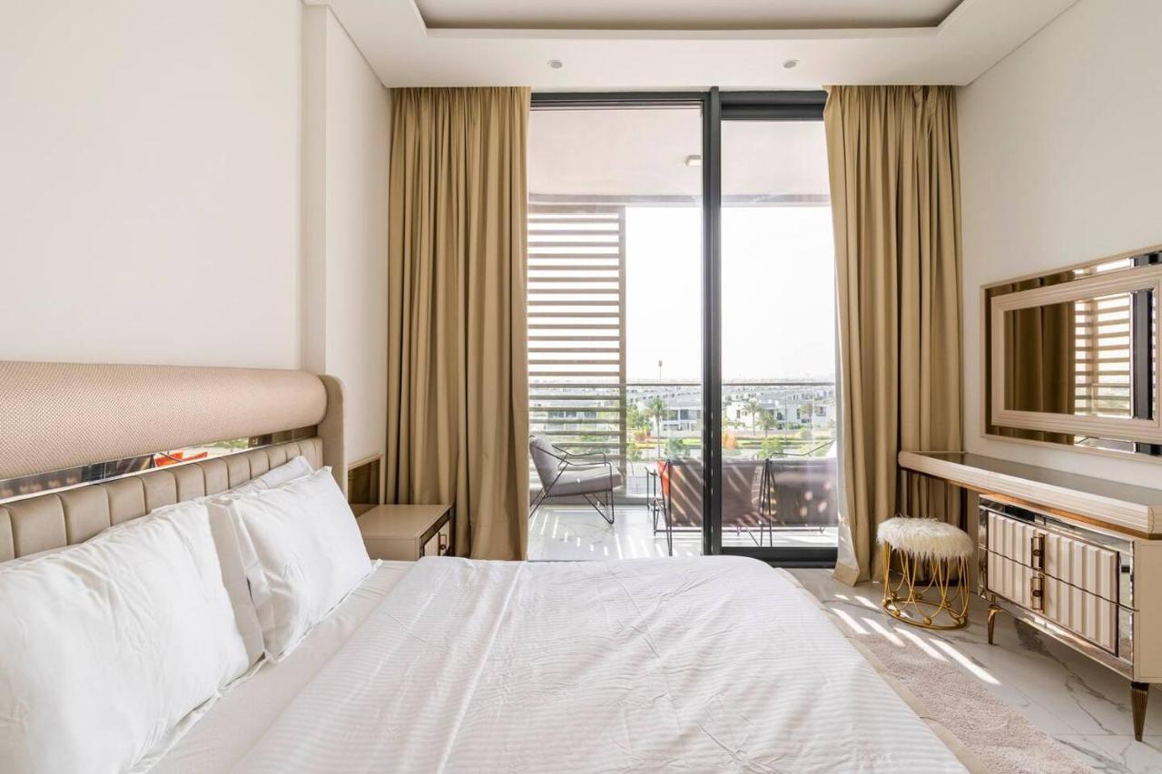 Apartment Luxurious 1-bedroom In Hills Dubai