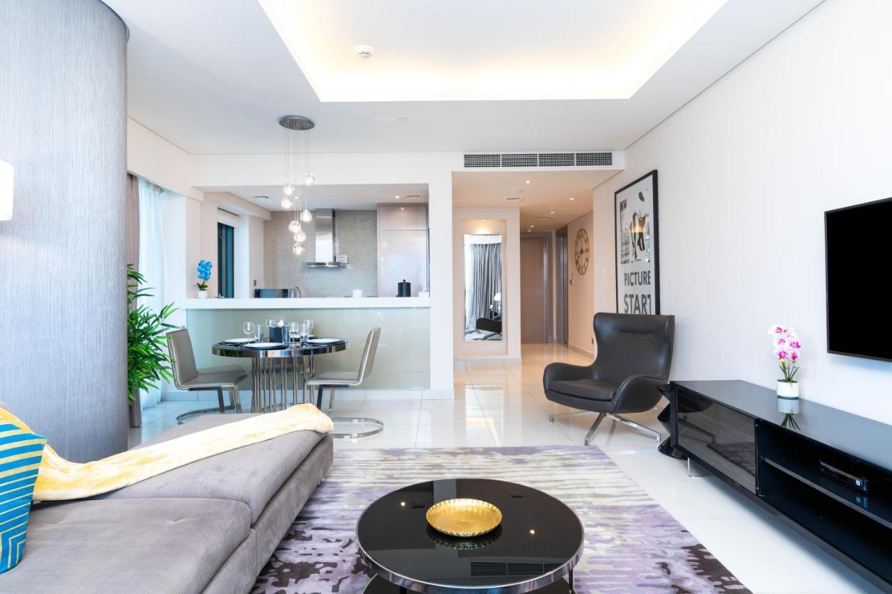 Globalstay Damac Towers By Paramount In Business Bay *