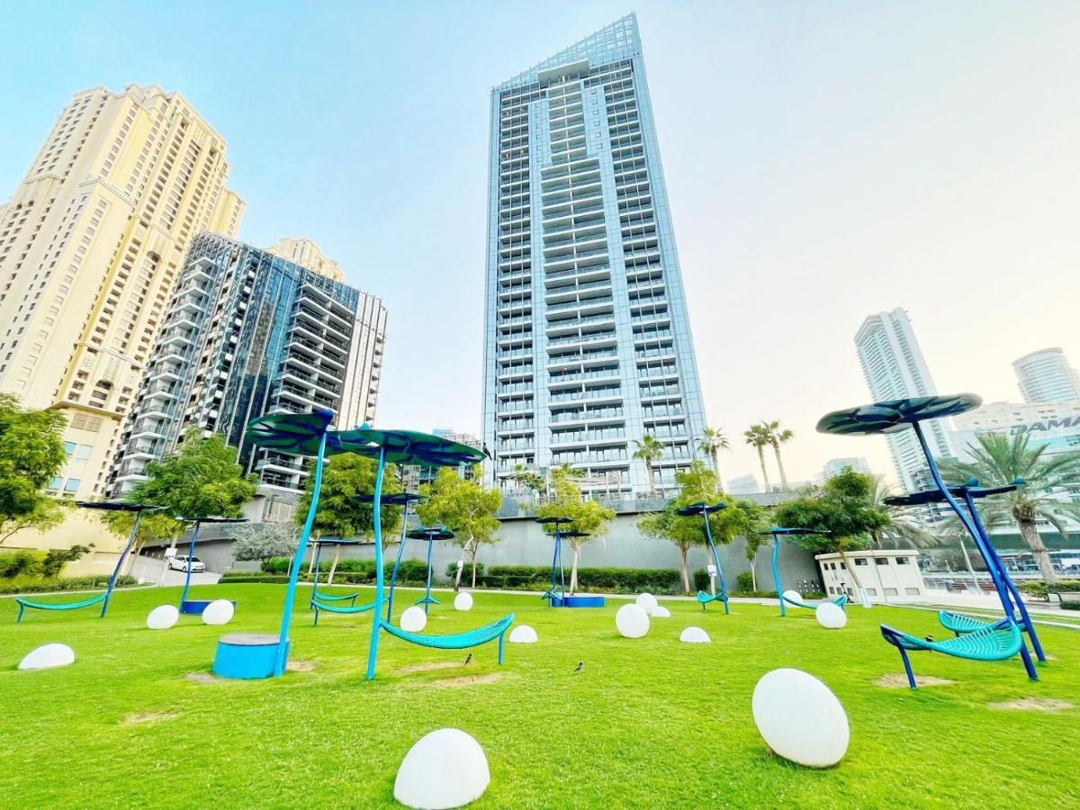 Daire Walk To The Beach - Sparkle Towers With Marina Views Dubai