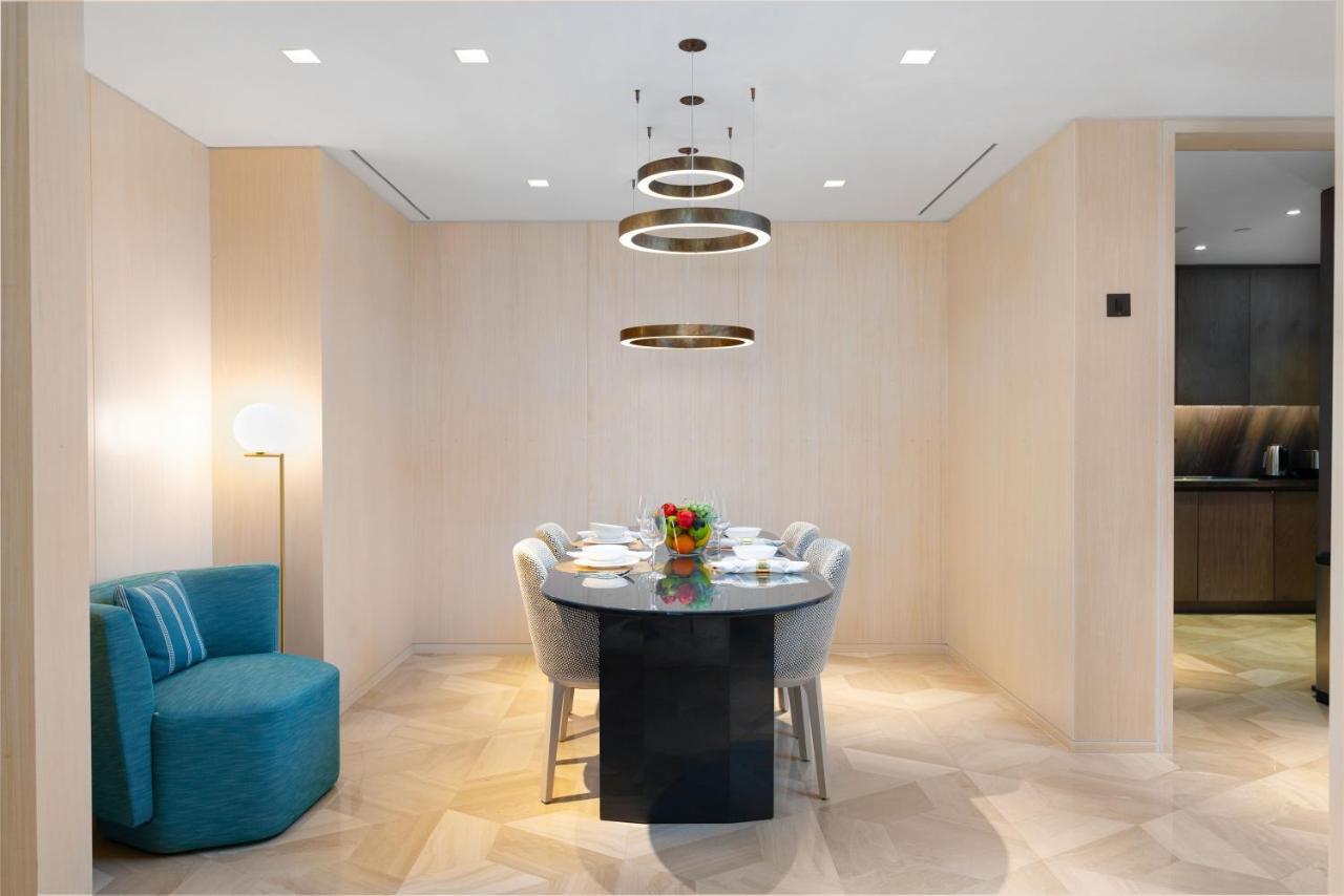 Maison Privee - Glamourous With Sea Views At Five Palm Apartment Dubai