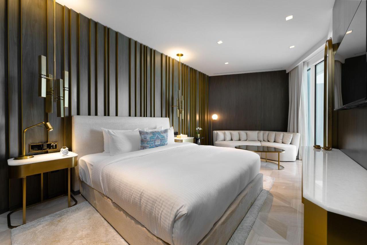 Maison Privee - Glamourous With Sea Views At Five Palm Apartment Dubai